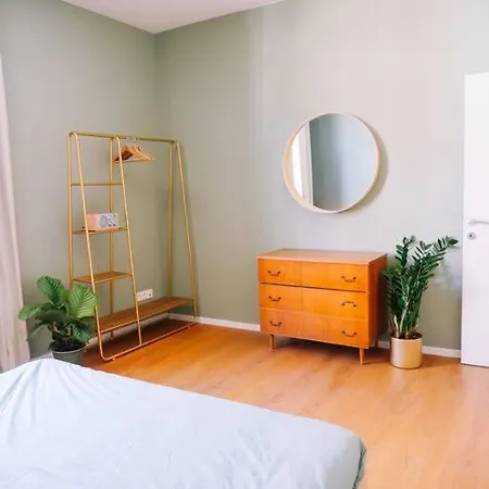 Holiday home Gezellig & Ruim Rijhuis Met 3 Slaapkamers Dichtbij *